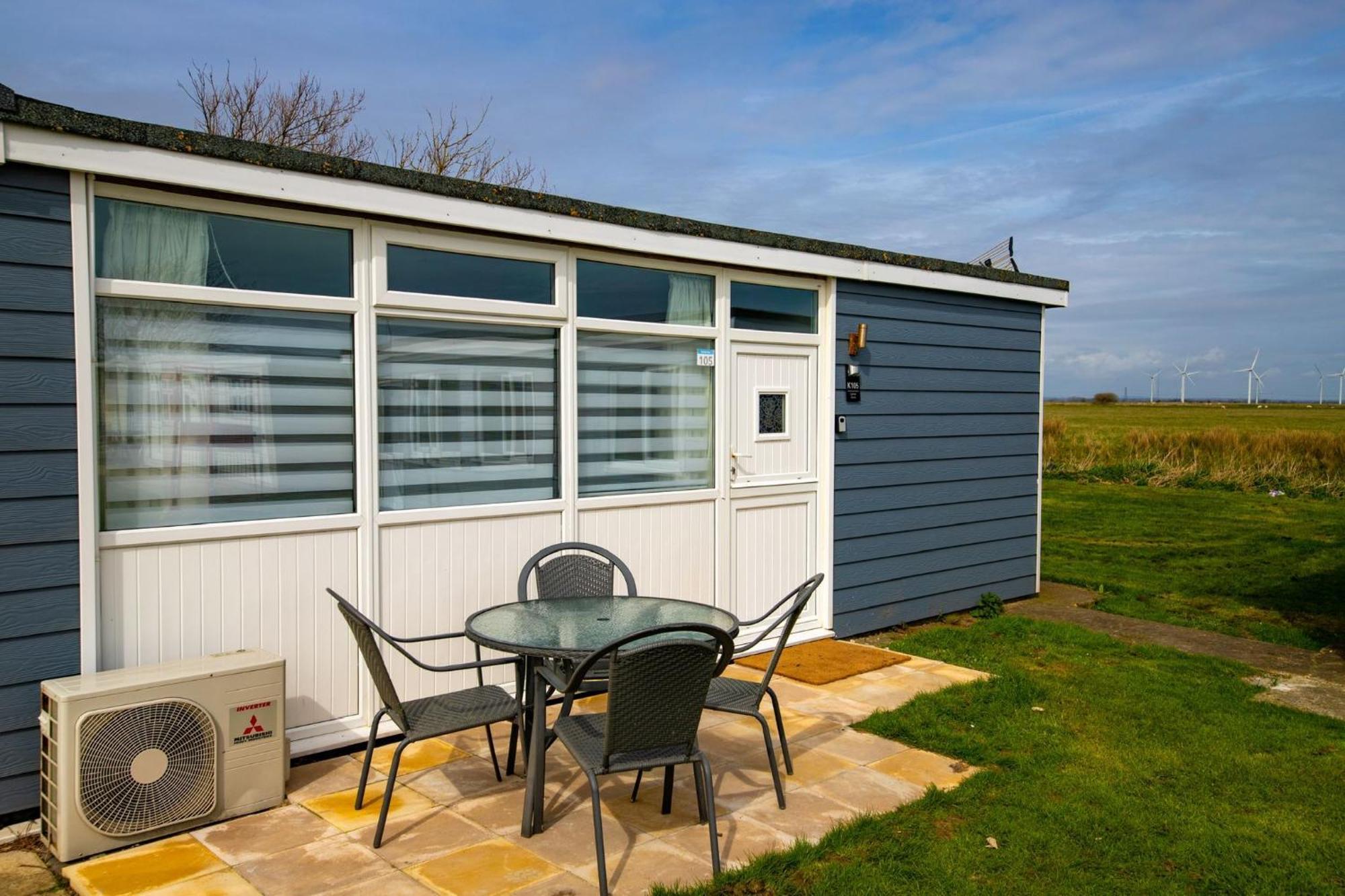 K105 - Chalet - Parkdean Camber Exterior photo