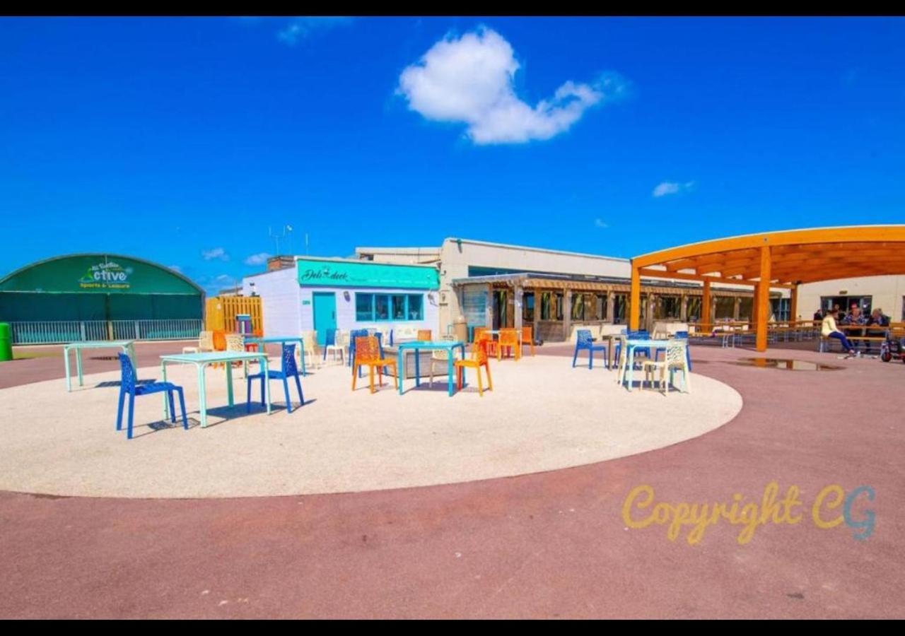 K105 - Chalet - Parkdean Camber Exterior photo